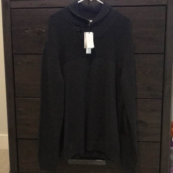 Calvin Klein Sweater - Picture 2 of 9